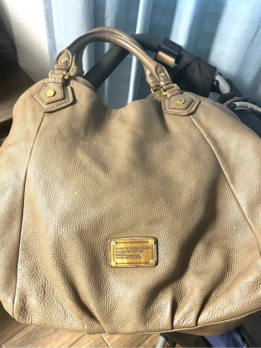 Marc by Marc Jacobs Classic Q Hillier Hobo Leather Shoulder Bag Taupe Brown